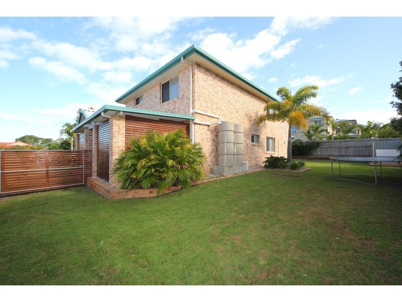 8 Avalon Street, Sandstone Point QLD 4511