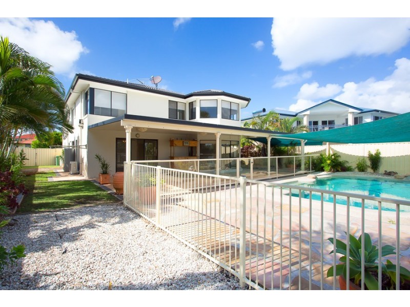 107 Voyagers Drive, Banksia Beach QLD 4507