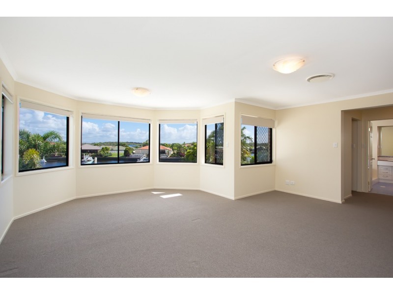 107 Voyagers Drive, Banksia Beach QLD 4507