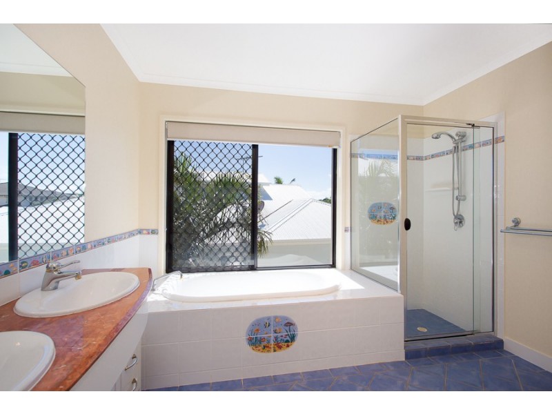 107 Voyagers Drive, Banksia Beach QLD 4507