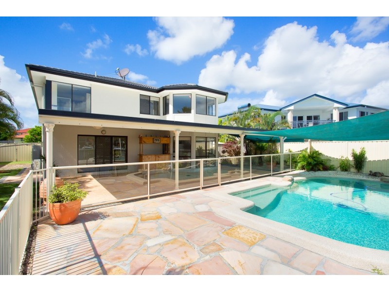 107 Voyagers Drive, Banksia Beach QLD 4507