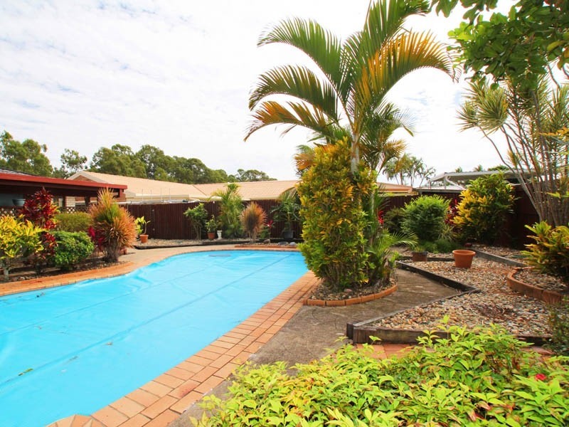 19 Cosmos Avenue, Banksia Beach QLD 4507