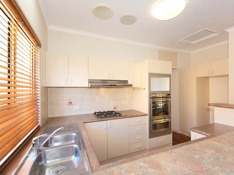 34 North Street, Woorim QLD 4507