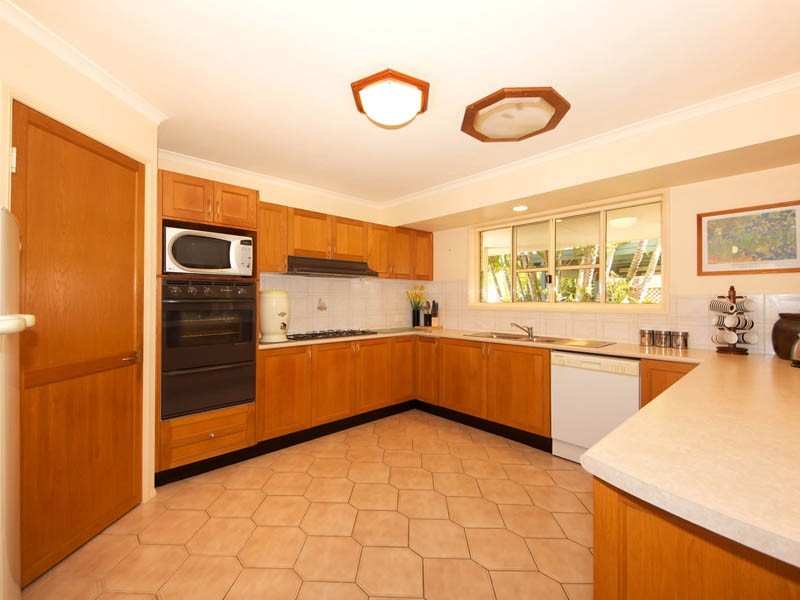 21 Pharlap Court, Ningi QLD 4511