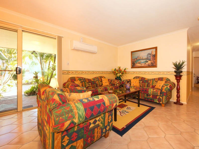 21 Pharlap Court, Ningi QLD 4511