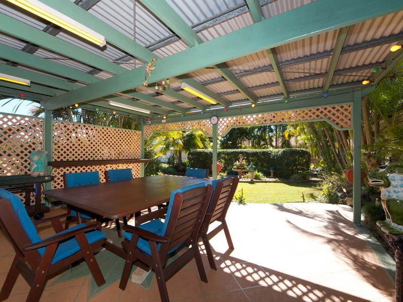 21 Pharlap Court, Ningi QLD 4511