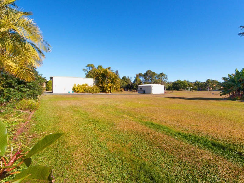 21 Pharlap Court, Ningi QLD 4511