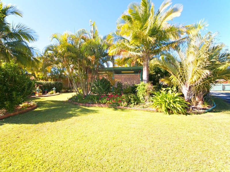 21 Pharlap Court, Ningi QLD 4511