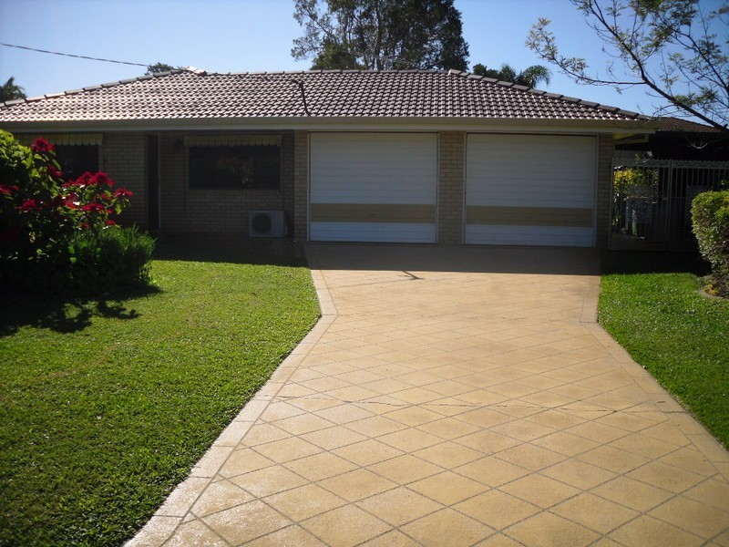 27 Sunset Avenue, Bongaree QLD 4507