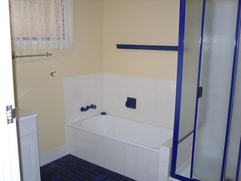 27 Sunset Avenue, Bongaree QLD 4507