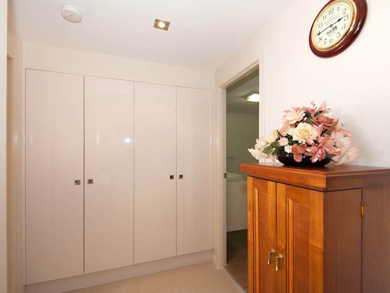 17/8 Spinnaker Drive, Sandstone Point QLD 4511