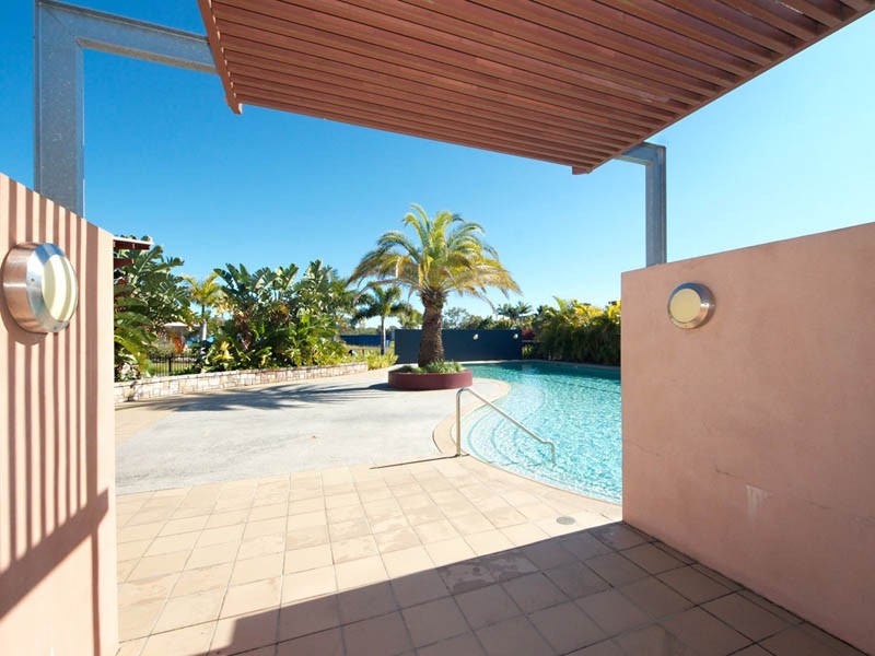 17/8 Spinnaker Drive, Sandstone Point QLD 4511