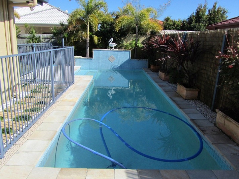 10 Dugong Crescent, Banksia Beach QLD 4507