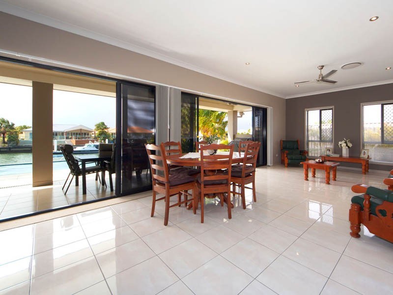 85 Marina Boulevard, Banksia Beach QLD 4507