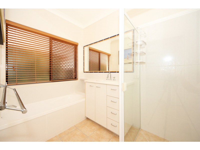 40 Kakadu Circuit, Banksia Beach QLD 4507