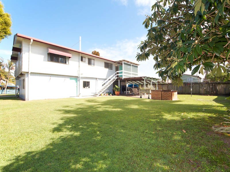 20 Hazell Avenue, Banksia Beach QLD 4507