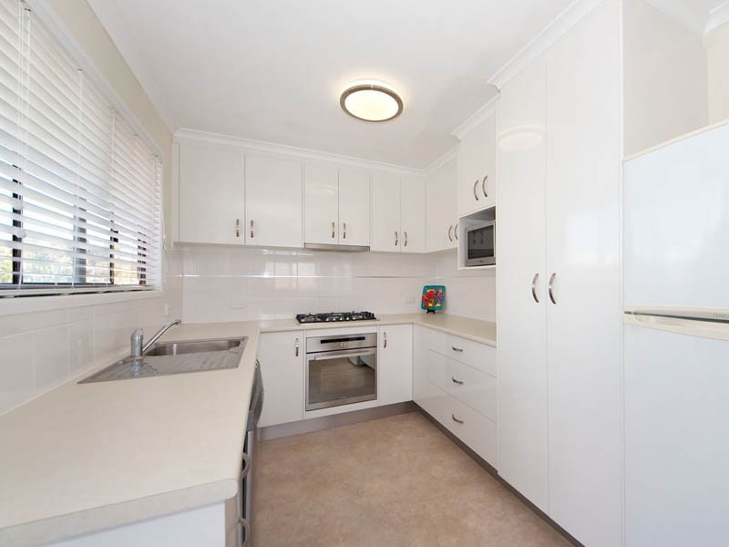 20 Hazell Avenue, Banksia Beach QLD 4507