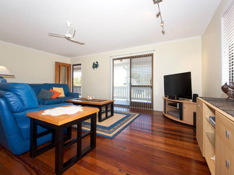 20 Hazell Avenue, Banksia Beach QLD 4507