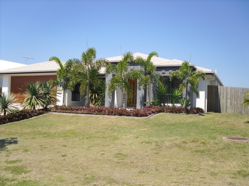 122 Marina Boulevarde, Banksia Beach QLD 4507