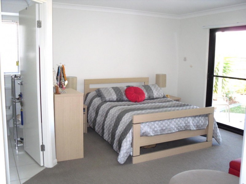 122 Marina Boulevarde, Banksia Beach QLD 4507