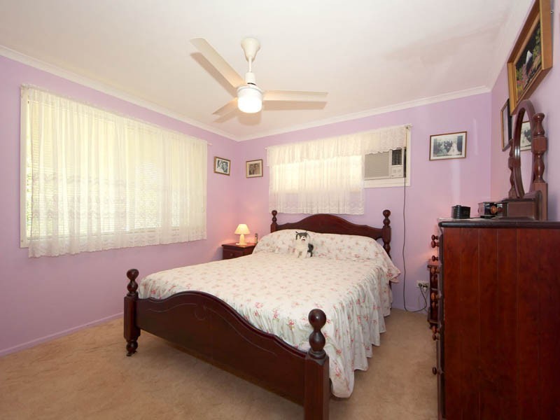 5 Crane Street, Bongaree QLD 4507