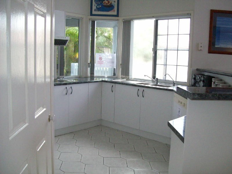 2/50 Pacific Drive, Banksia Beach QLD 4507