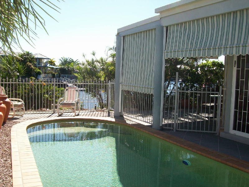 2/50 Pacific Drive, Banksia Beach QLD 4507