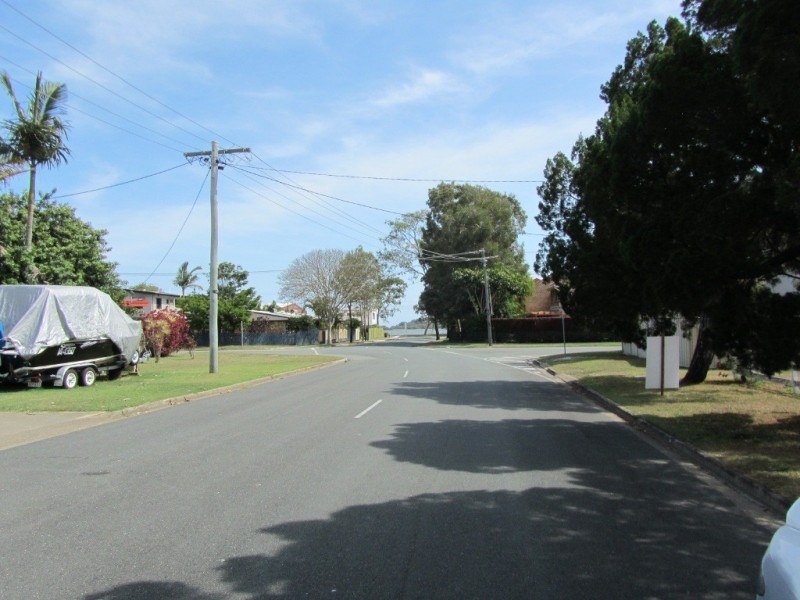 9-11 Ferguson Avenue, Bongaree QLD 4507