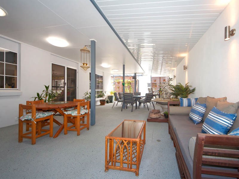 2 Windward Place, Banksia Beach QLD 4507