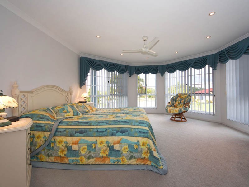 2 Windward Place, Banksia Beach QLD 4507
