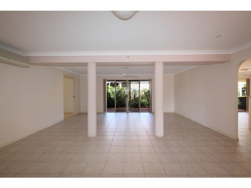 38 Voyagers Drive, Banksia Beach QLD 4507