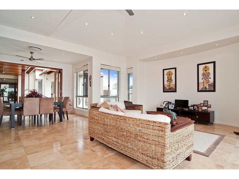 161 Marina Boulevarde, Banksia Beach QLD 4507