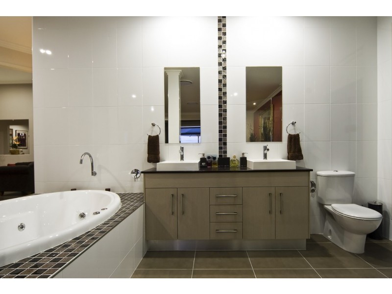 20 Teal Boulevarde, Banksia Beach QLD 4507
