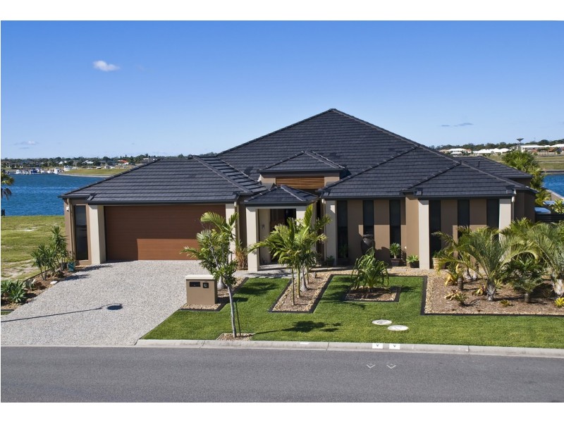 20 Teal Boulevarde, Banksia Beach QLD 4507