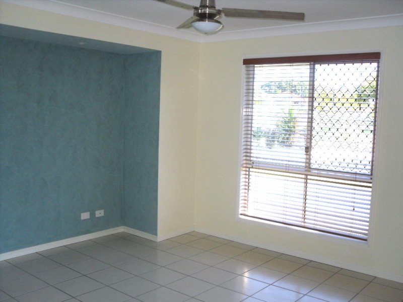 54 Mossman Way, Sandstone Point QLD 4511