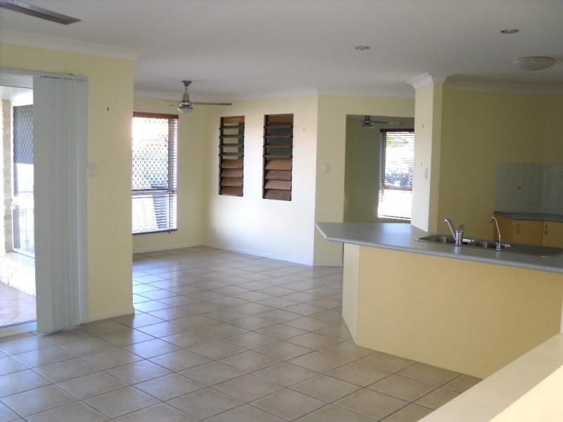 54 Mossman Way, Sandstone Point QLD 4511