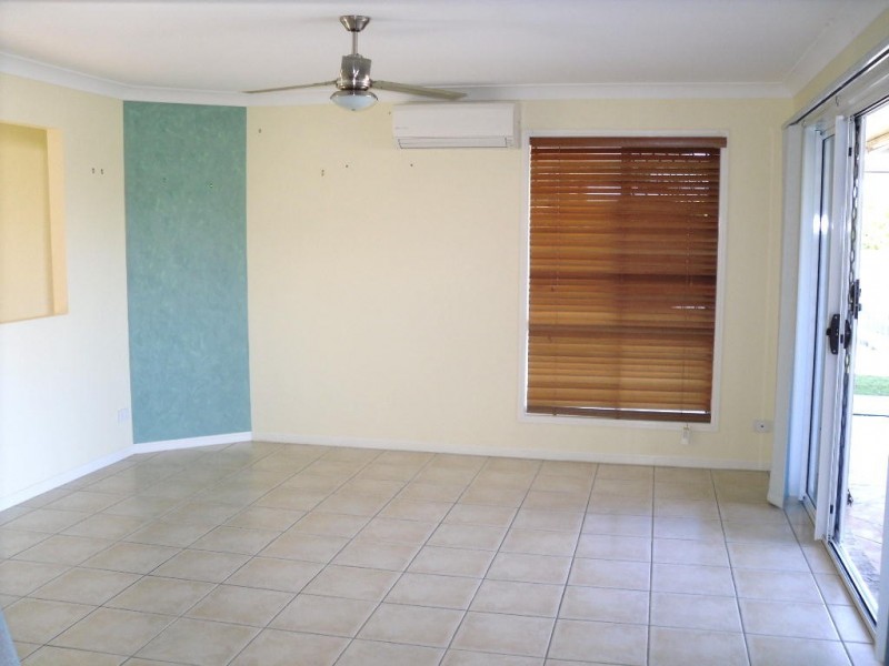 54 Mossman Way, Sandstone Point QLD 4511