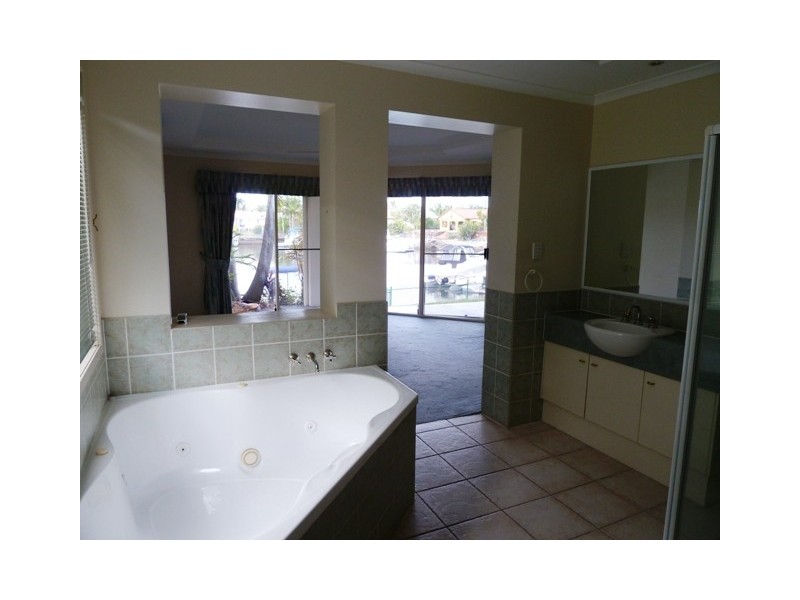 10 Pacific Drive, Banksia Beach QLD 4507