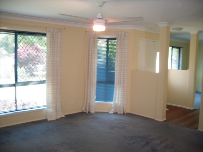 21 Wrenaus Way, Ningi QLD 4511