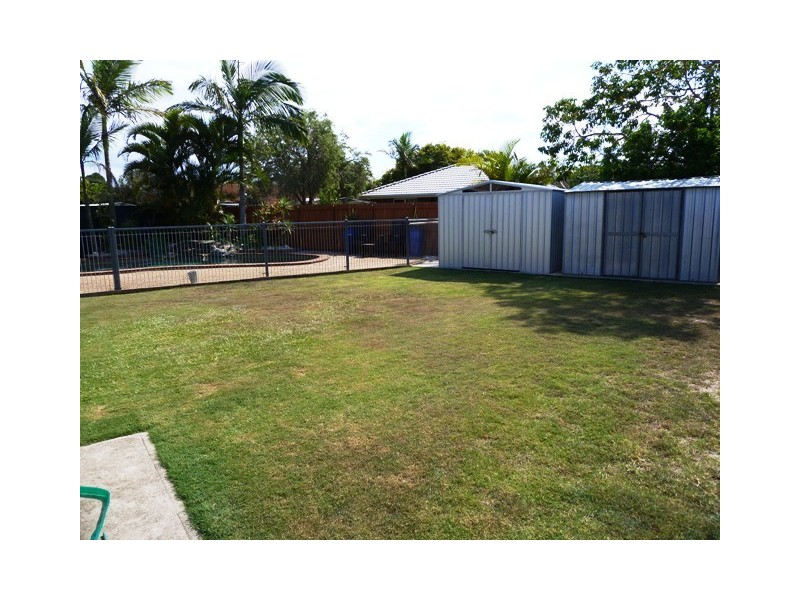 4 Violet Court, Bongaree QLD 4507