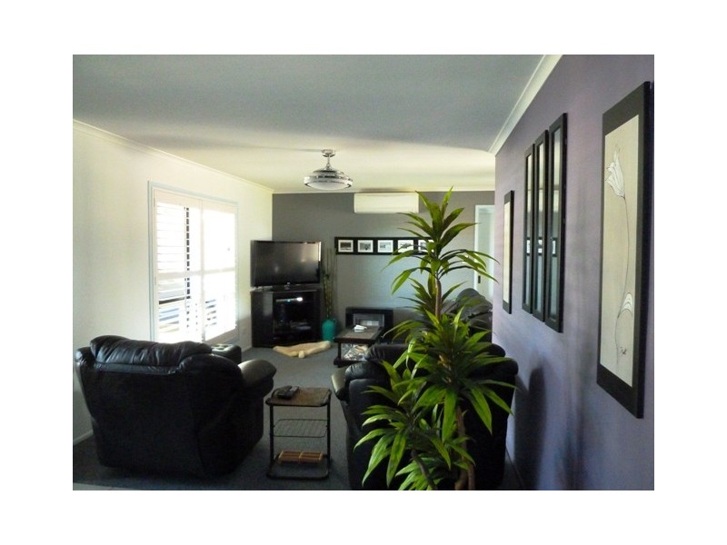 4 Violet Court, Bongaree QLD 4507