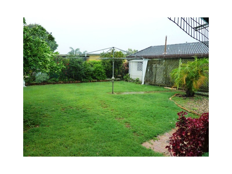37 Emu Walk, Bongaree QLD 4507