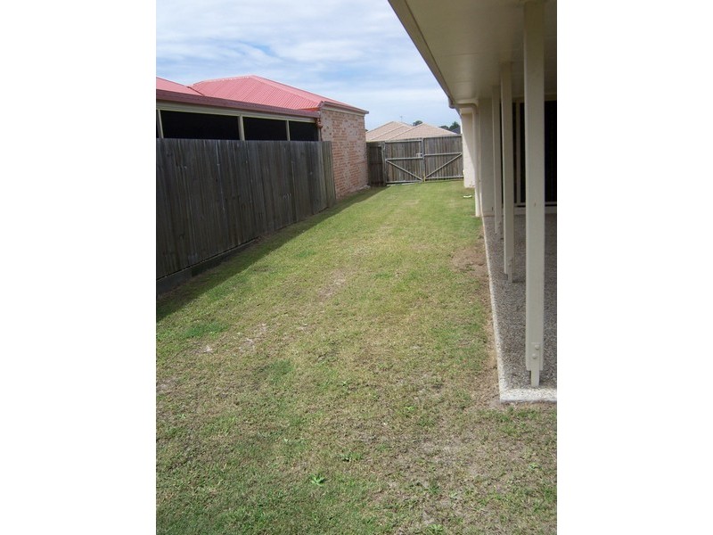 28 Corrimal Place, Sandstone Point QLD 4511