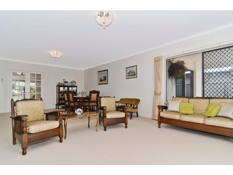 94 Cosmos Avenue, Banksia Beach QLD 4507