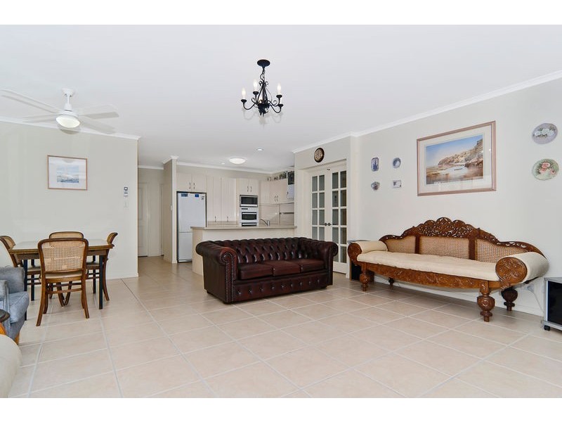 94 Cosmos Avenue, Banksia Beach QLD 4507