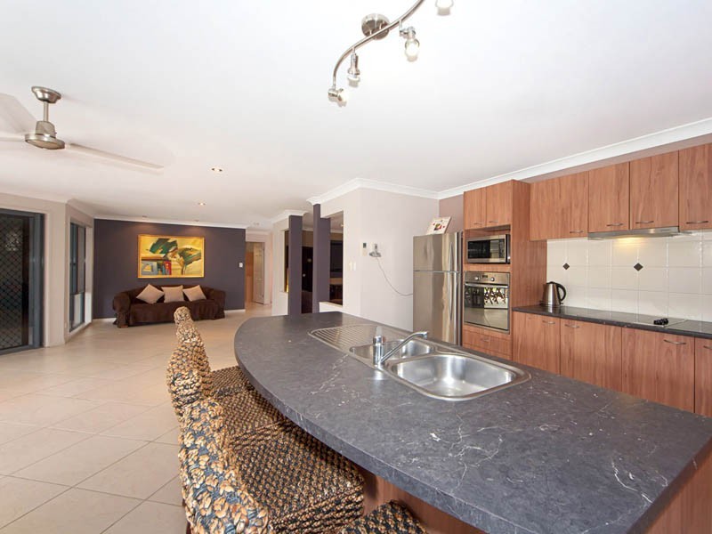 33 Teal Boulevarde, Banksia Beach QLD 4507
