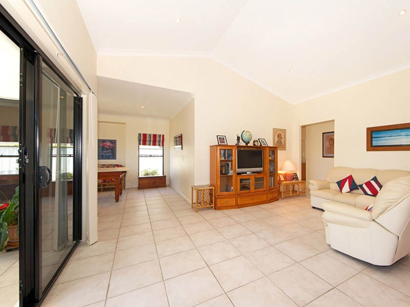 19 Kakadu Circuit, Banksia Beach QLD 4507