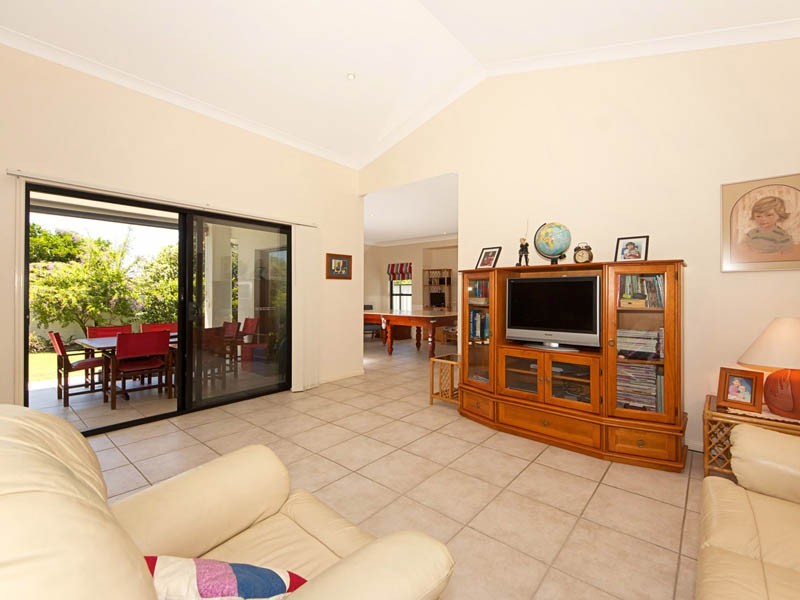 19 Kakadu Circuit, Banksia Beach QLD 4507