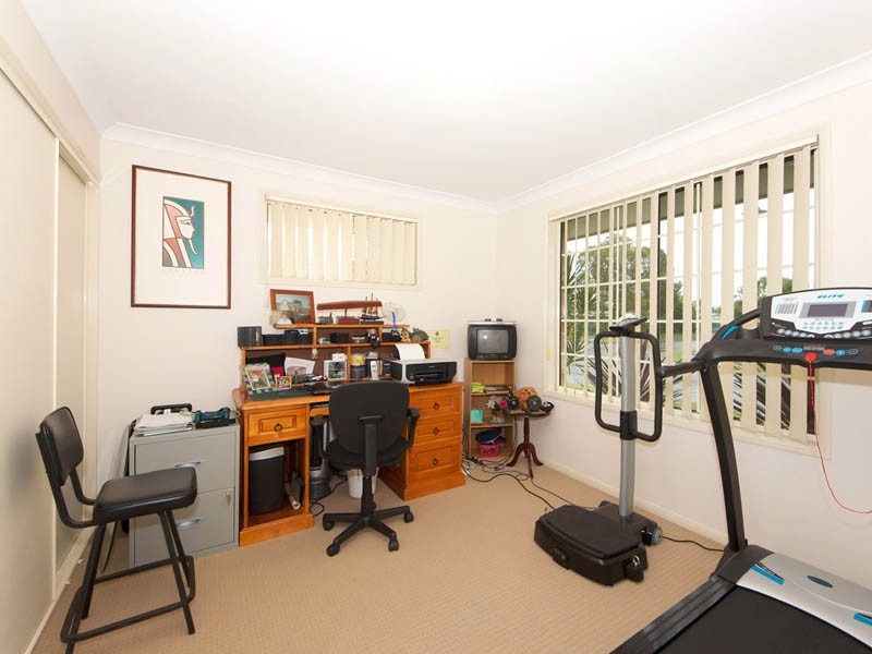 2 Barklya Crescent, Bongaree QLD 4507
