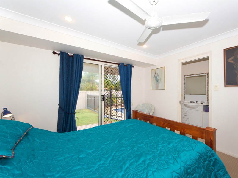 2 Barklya Crescent, Bongaree QLD 4507